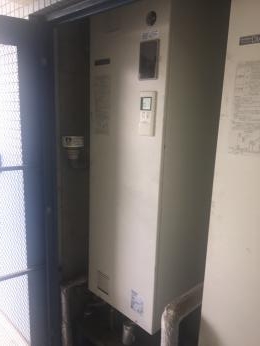 電気温水器 SRG-201E 施工前