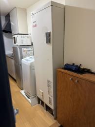 電気温水器 UWH-18X1N1L2 施工前