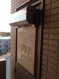 給湯器 RUFH-V2403AA(B) 施工前