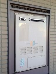 給湯器 RUFH-V2403AW(B) 施工前