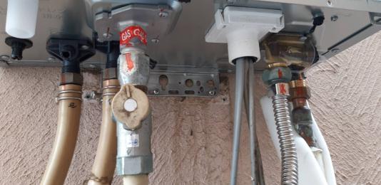 施工中 RUF-E2406SAW