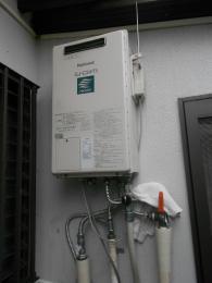 給湯器 RUH-E1613W2-1 施工前