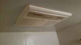 浴室暖房乾燥機 BS-151H-CX 施工前