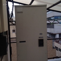 電気温水器 SRG-466C 施工前