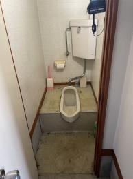 施工前 アメージュZ便器(フチレス)