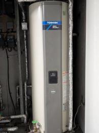 電気温水器 SRG-305GM 施工前