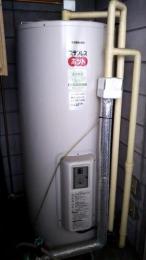 電気温水器 EM-3713S 施工前