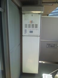 給湯器 RVD-E2401AW2-1 施工前