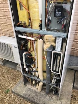 エコキュート EQ46UFV 施工前