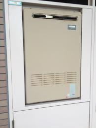 給湯器 RUFH-V1613AW(B) 施工前