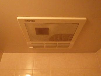 浴室暖房乾燥機 V-122BZ 施工前