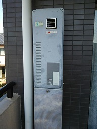 給湯器 RUF-SE1610SAW 施工前