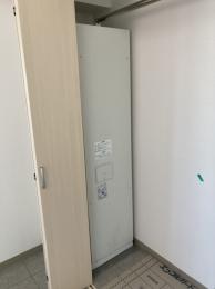 電気温水器 SRG-151G 施工前