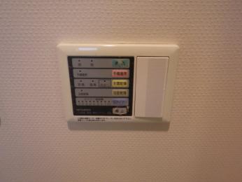 施工前 V-100BZH4-T-BL 施工前 V-100BZH4-T-BL