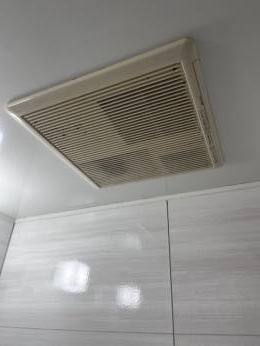 浴室暖房乾燥機 V-143BZ5 施工前
