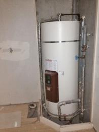 施工前 東芝電気温水器