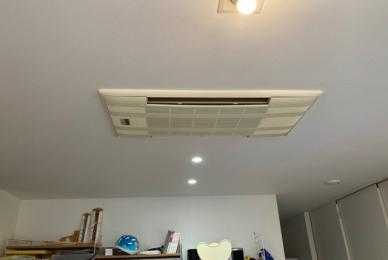 ハウジング・マルチエアコン MLZ-W5017AS 施工前