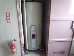電気温水器 BE-L37E 施工後