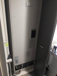 電気温水器 SRT-J37WD5 施工前