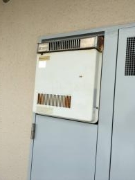 給湯器 RUX-A1610W-E 施工前