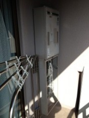 給湯器 RUJ-V2401W 施工前
