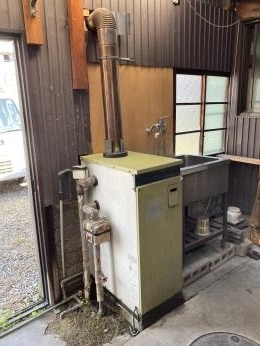 石油給湯器・灯油ボイラー OQB-C3706F-RC 施工前