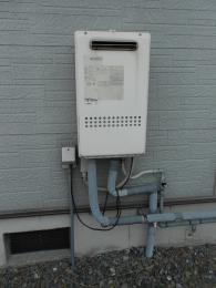 給湯器 RUX-E2400W 施工前