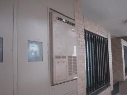 給湯器 GH-2401ZWH6 施工前