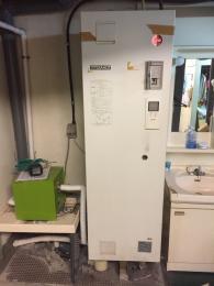 電気温水器 SRC-201C 施工前