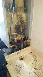 電気温水器 SR-201E 施工前