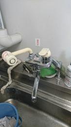 小型電気温水器 EWR20BNN215A0 施工前