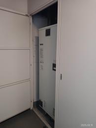 電気温水器 SRT-J37WD5 施工前