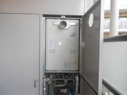 給湯器 RUFH-V2403SAT(B) 施工後