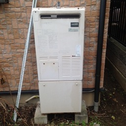 給湯器 RUFH-E2403AW(A) 施工前